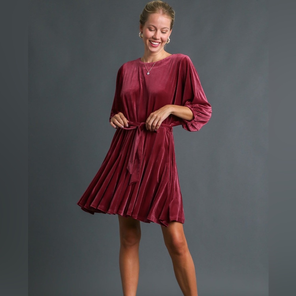 Umgee Velvet Sangria Dolman Sleeves Inverted pleats tie waist size L dress